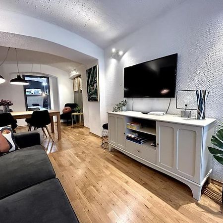Charming Appartment 3-Min Walk To Old Town - Free Parking Ljubljana Eksteriør billede